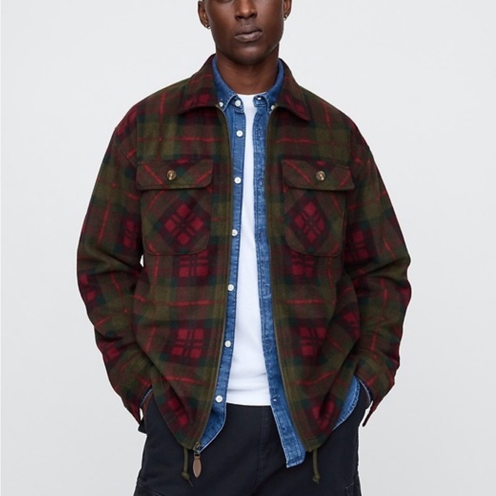 NWT GAP Men's Reissue Green and Red Plaid Shirt Jacket Light Fleece Shacket